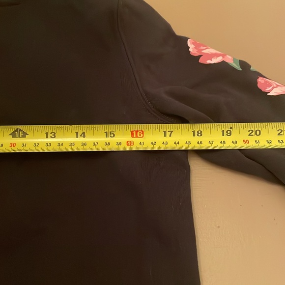 Hollister Black Hoodie XS Floral Sleeve - Picture 5 of 7